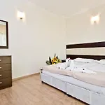 Saint George Palace 3*
