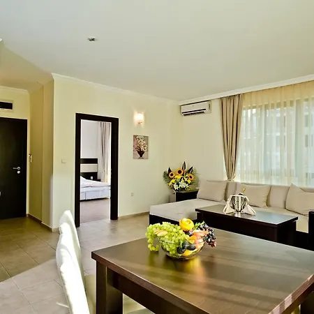 Saint George Palace 3* סבטי ולאס