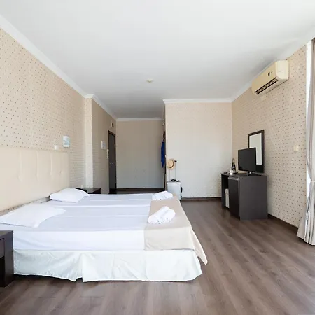 Saint George Palace 3*